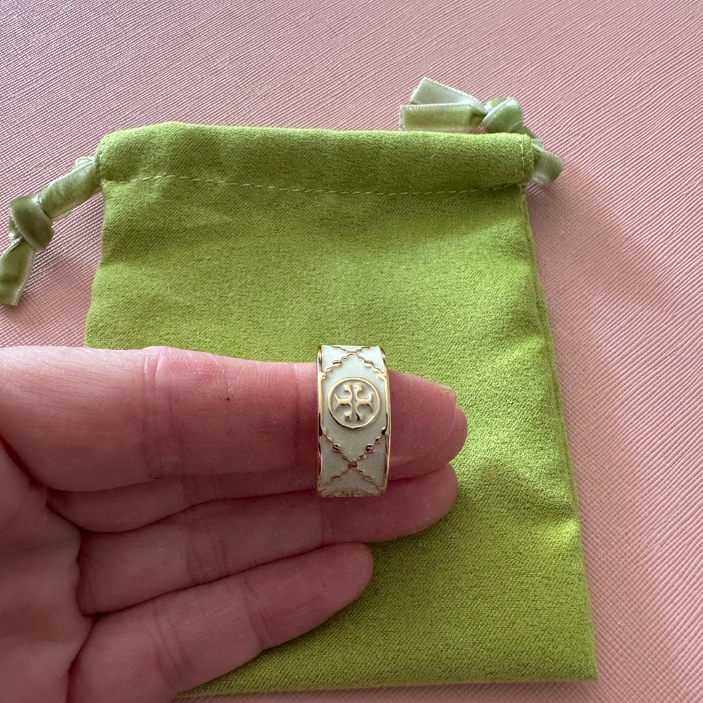 Tory Burch Gold and Cream Ring Size 7